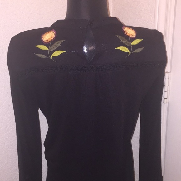 NOTATIONS Embroidered Black Blouse - Picture 6 of 8